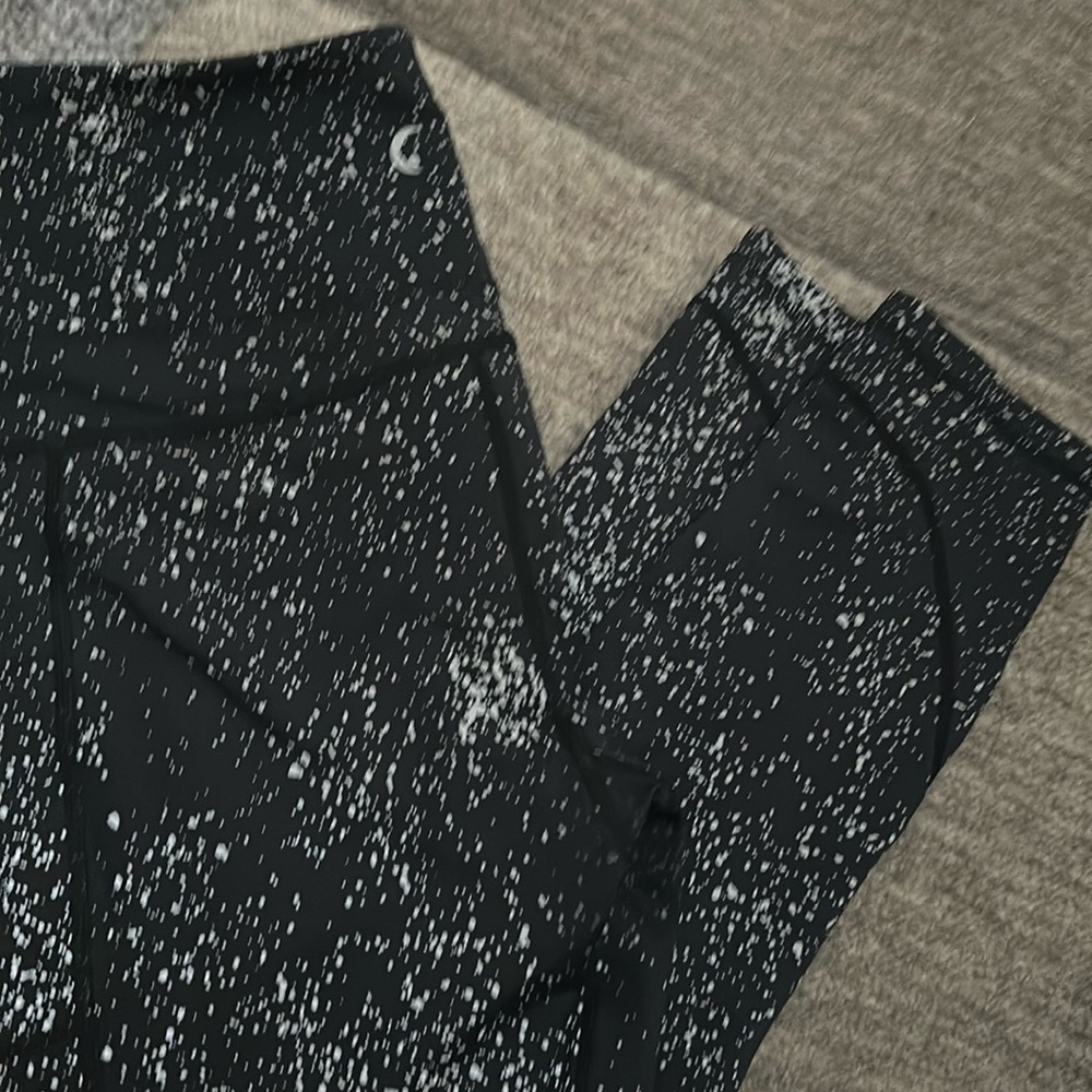 Zyia light n tight leggings